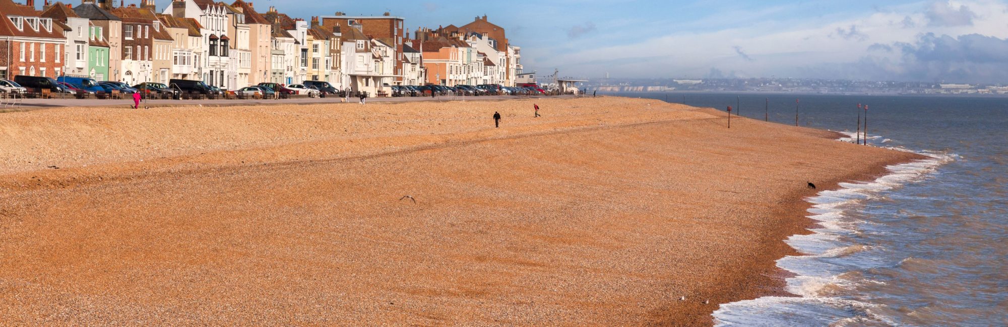 Seafront accommodation in Deal Kent with stunning coastal views, modern interiors, and a perfect retreat for a relaxing getaway.